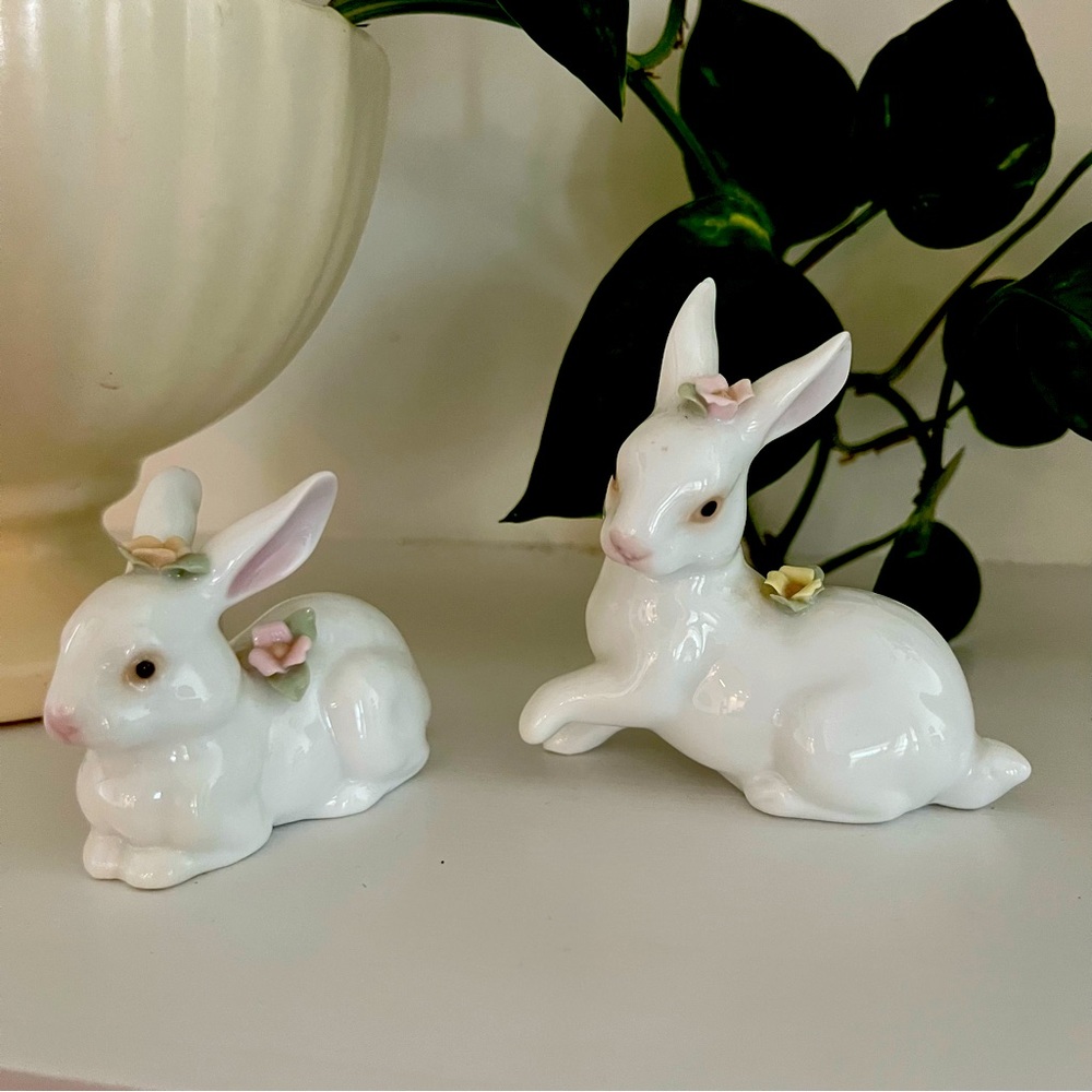 Pair of 3” white porcelain bunny rabbits marked 1997YH